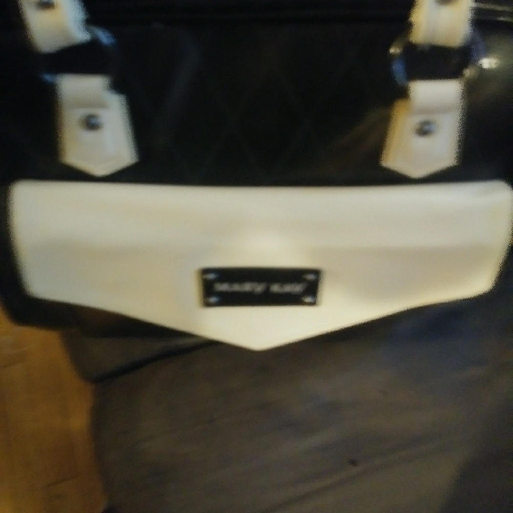 Traveling bag